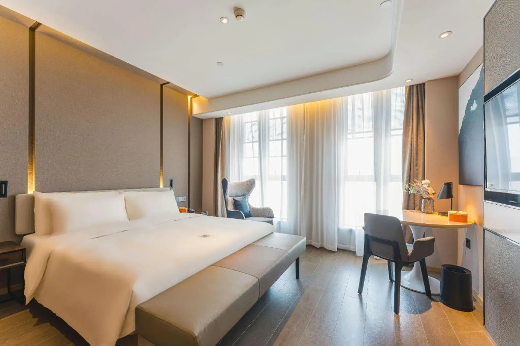 Atour Hotel Jiaxing Haiyan Haifeng Road