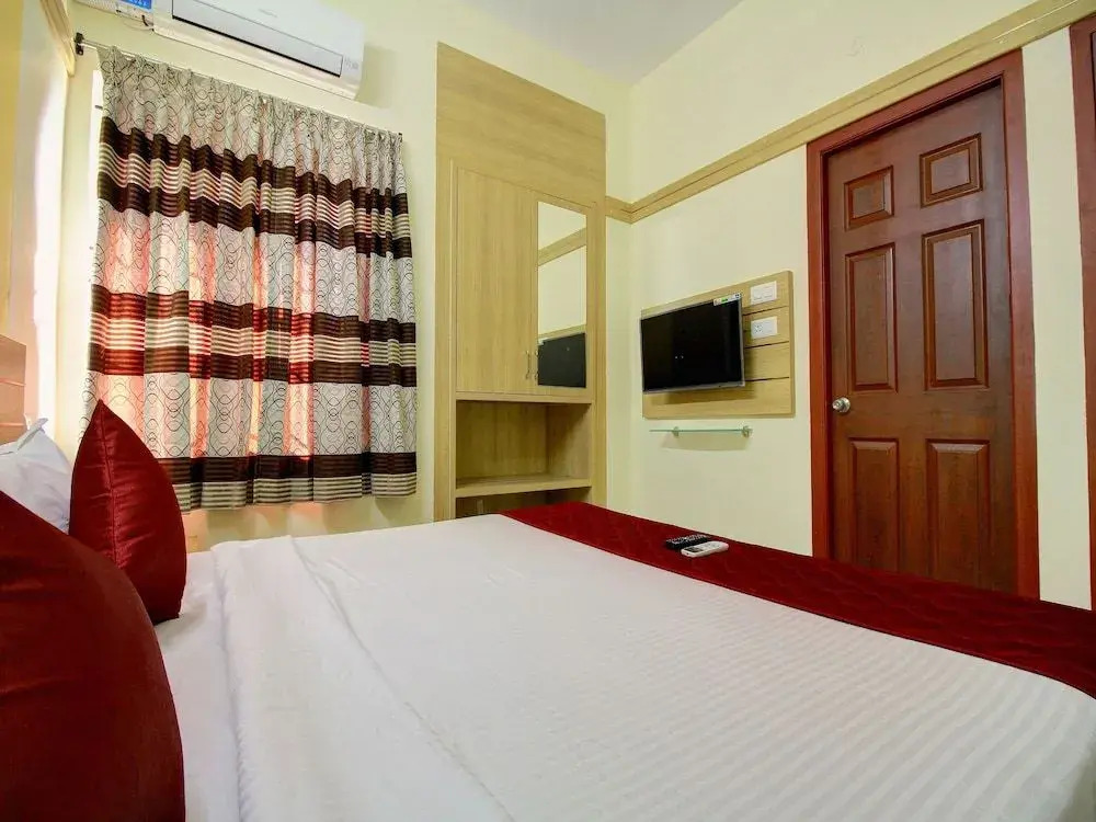 OYO 14815 Anu Residency