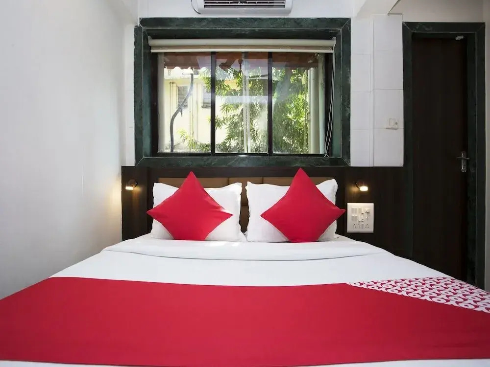 OYO 27994 Hotel Royal Comfort