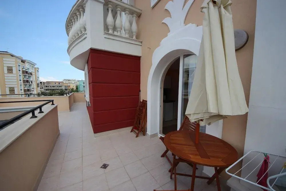 Menada Apartments in Messembria Resort
