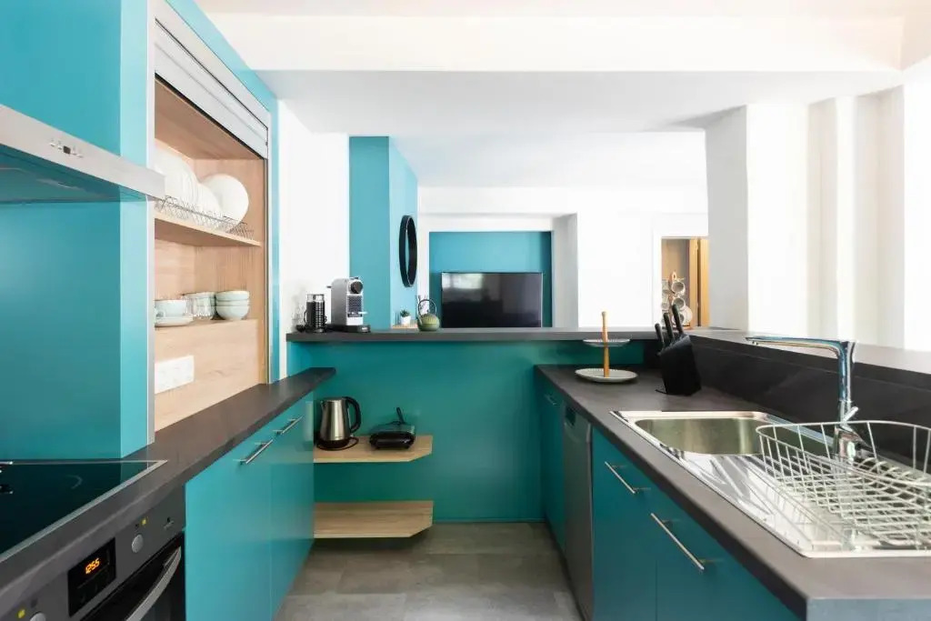 Groundfloor 2br Apartment with Smallyard in the Heart of Kalamata