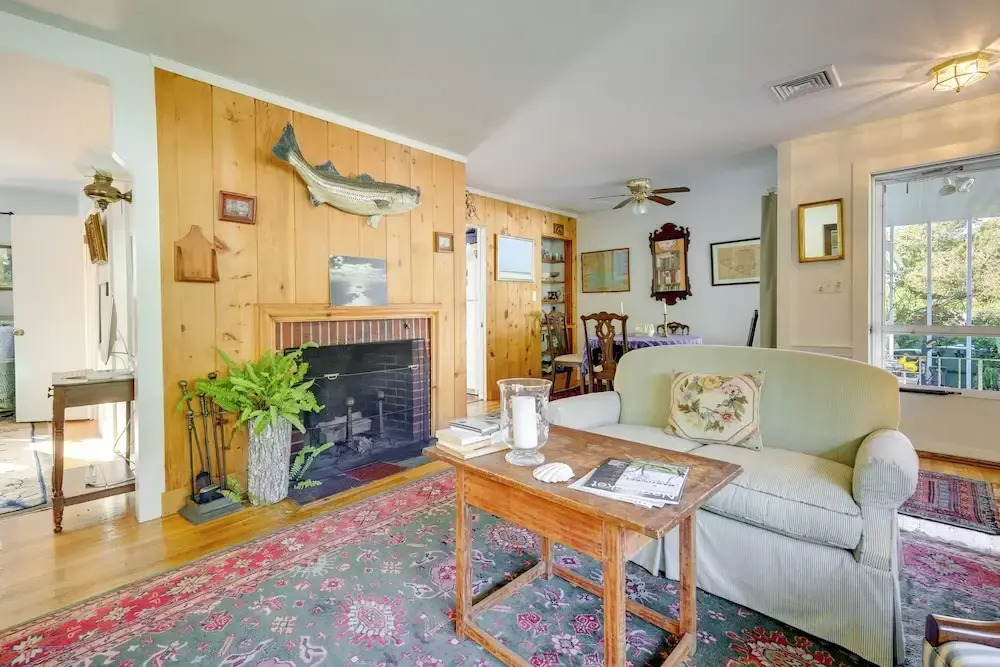 Walk to Beach & Main St Hyannis: Cape Cod Home!