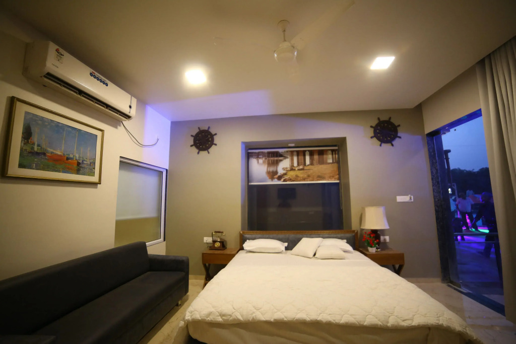 Hotel Natraj & Resort