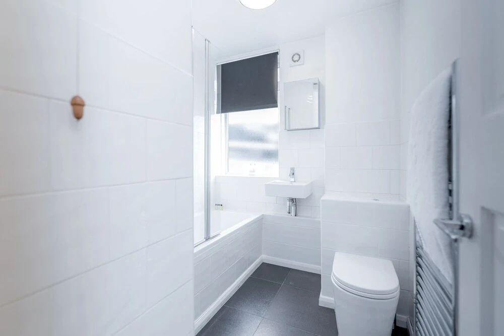 Putney Court - 1 Bed Apartment by BaseToGo