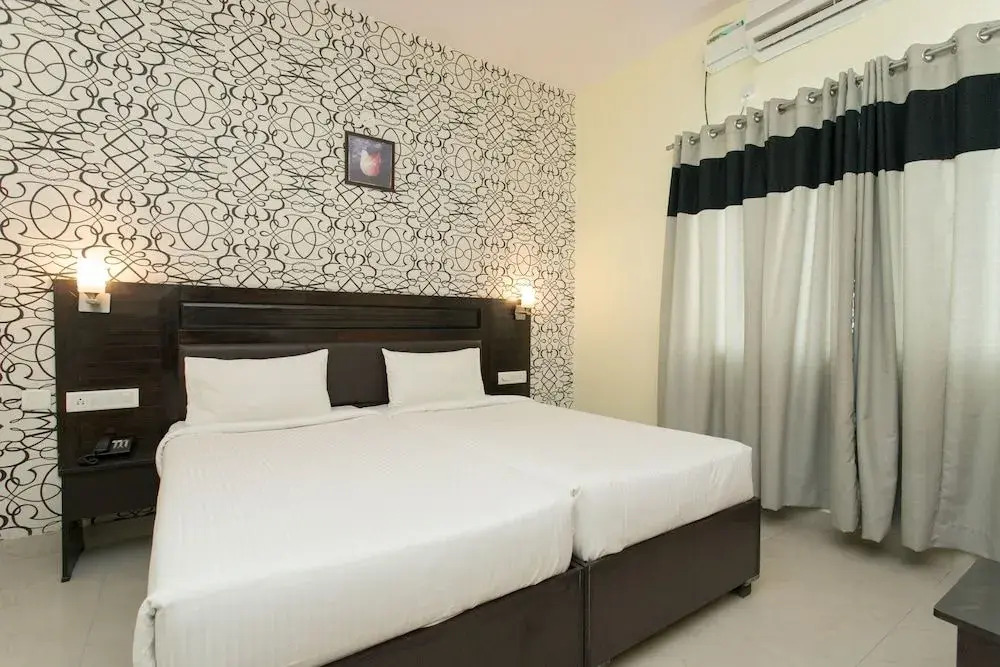 OYO 10378 Hotel Hibiscus Mayflower