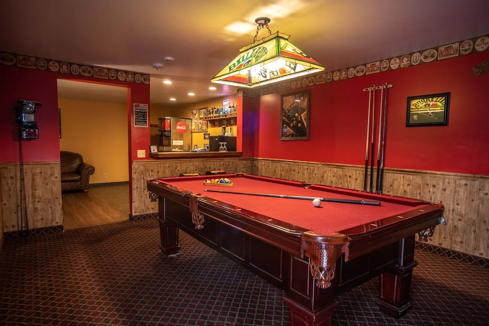 The Anniversary Inn - Logan