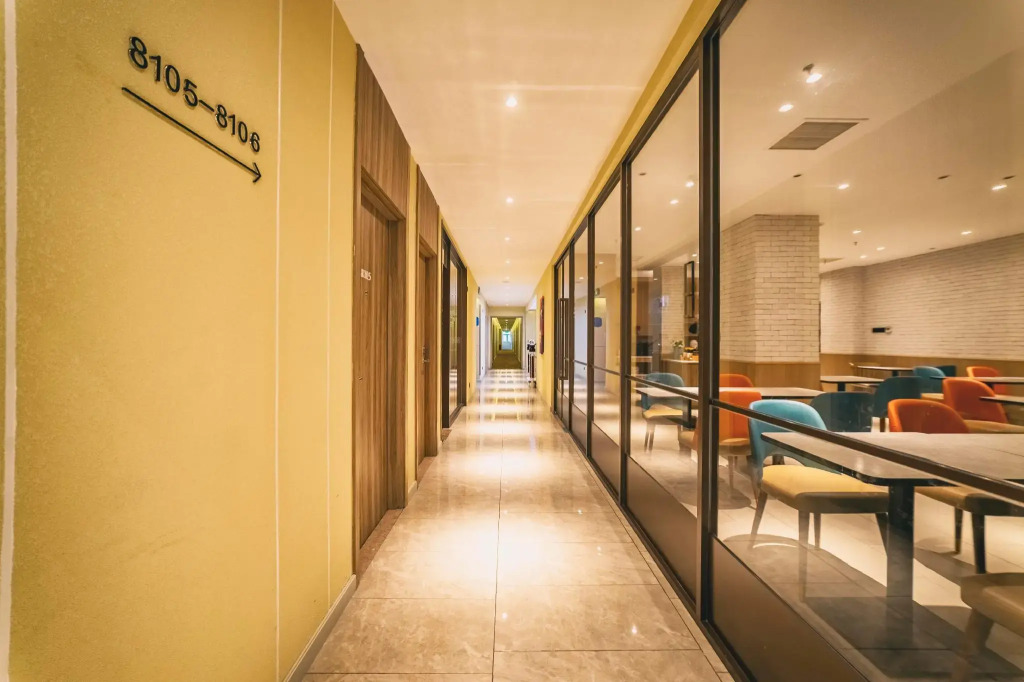 Hanting Hotel Qingdao Zhanqiao Railway Station East Plaza