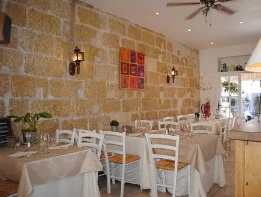 Hôtel Restaurant Le Provençal