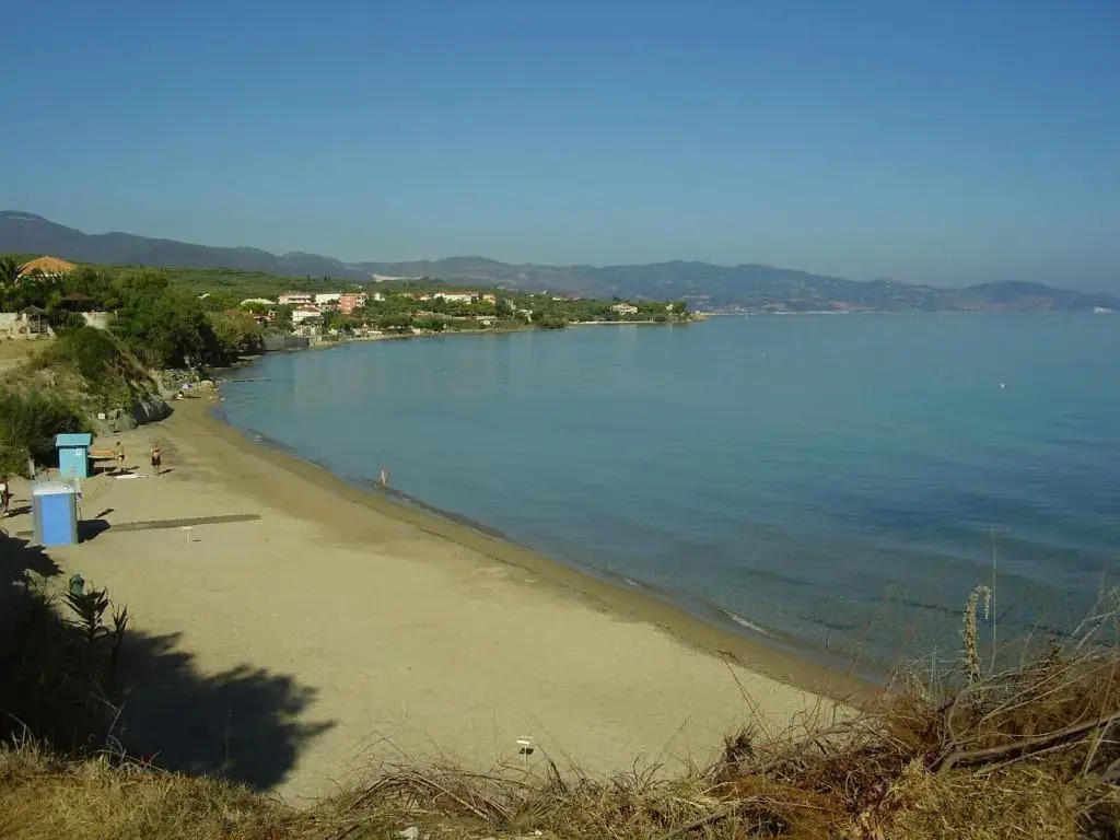 Kavos Psarou Studios & Apartments