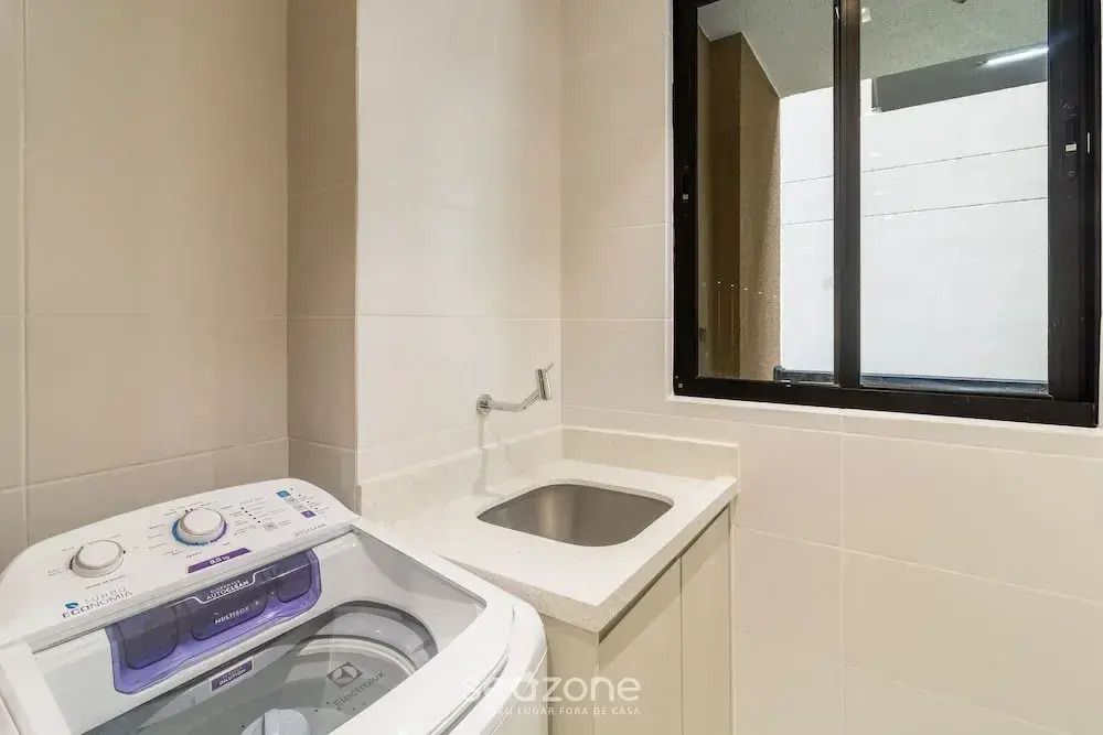 MCB - Apartments With Pool Near the Beach