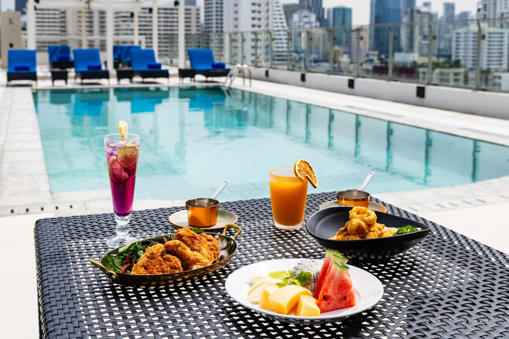 Radisson Hotel Chateau de Bangkok