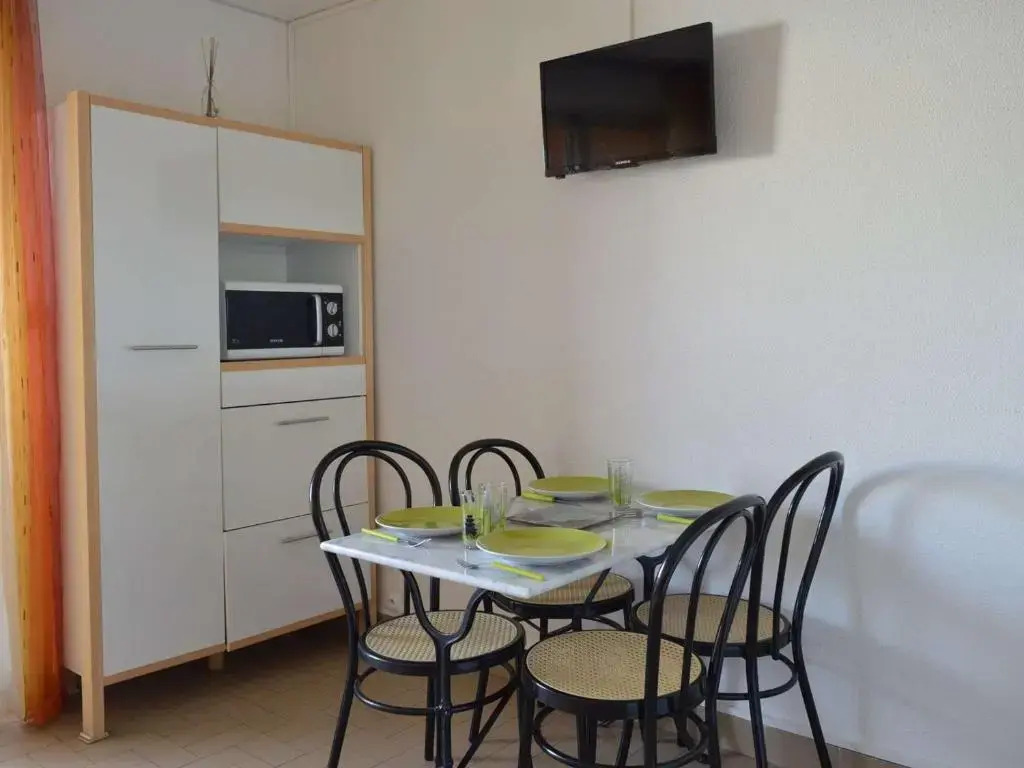 Appartement Cap d'Agde, 1 pièce, 4 personnes - FR-1-249-282