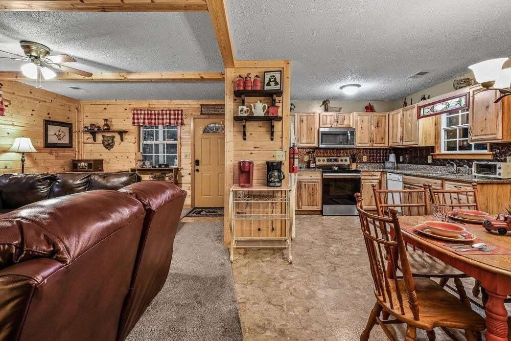 Amazing Dreams 2 Bedroom Cabin by RedAwning