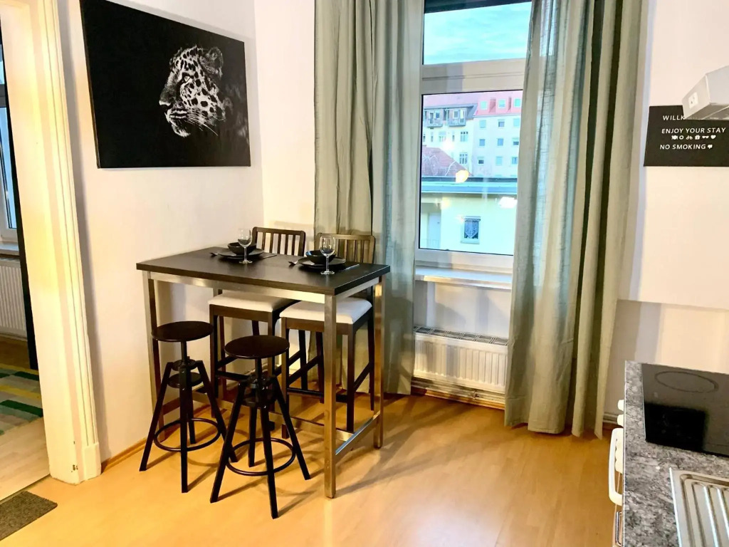 Mellow Contactless Apartment - by Nahuen Suites
