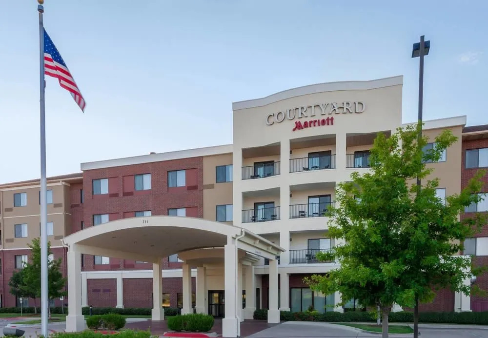Courtyard Dallas Arlington South