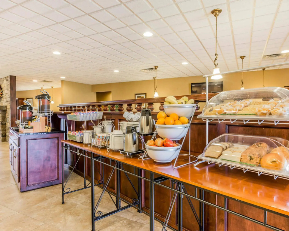 Comfort Suites Commerce