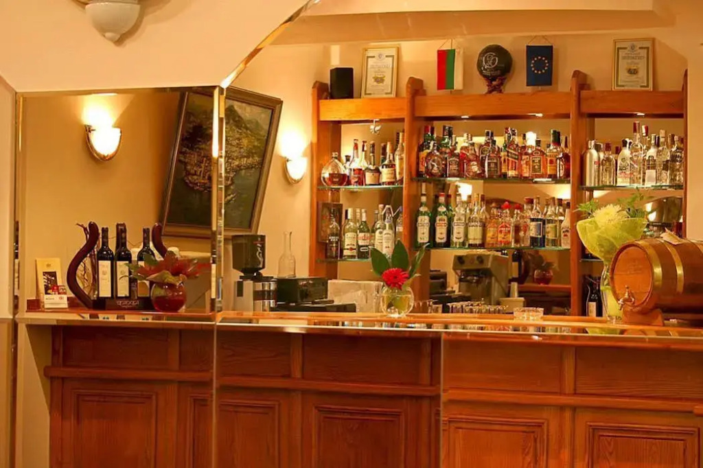 Geneva Hotel