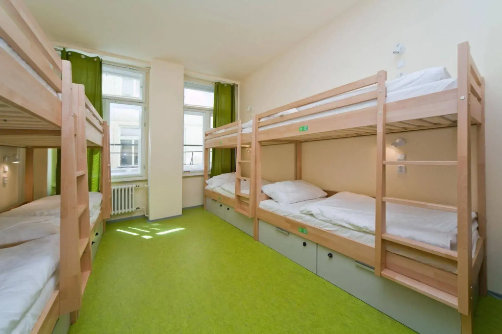 Hostel Ananas