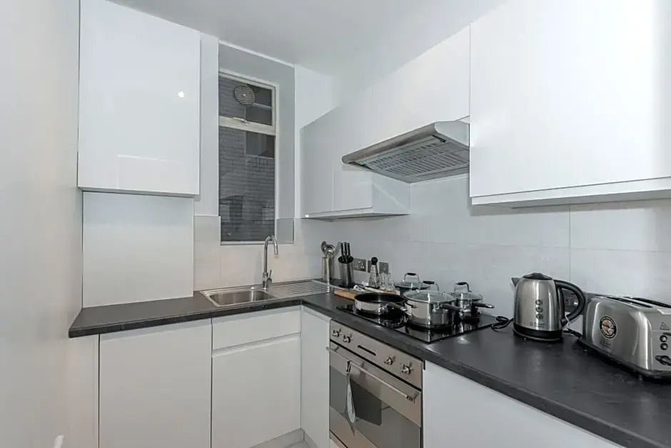Brompton Road Private Apartment