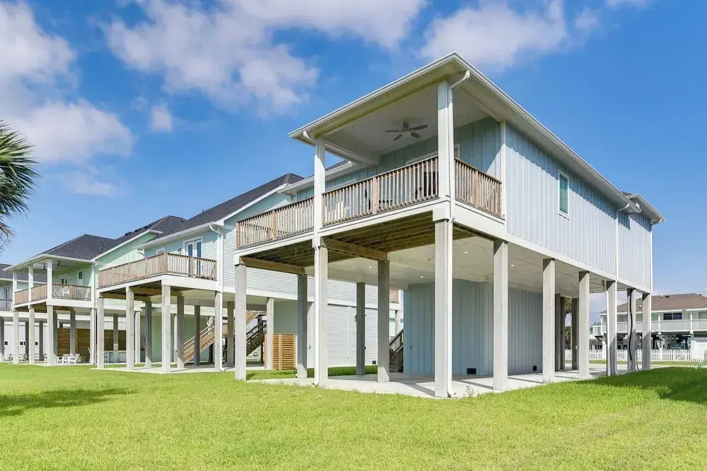 Near Terramar Beach! Family Getaway w/ Balcony