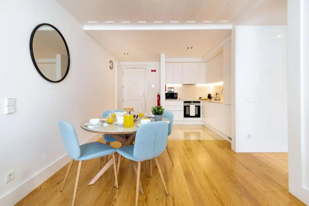 Amazing 1BDR Apartment in Chiado by LovelyStay