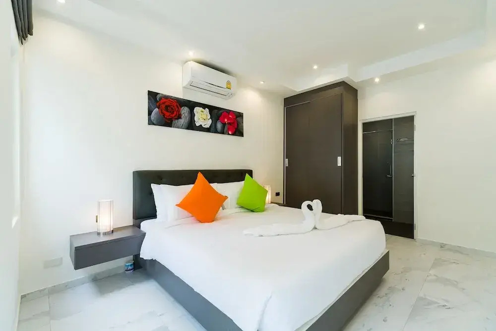 Pool Villa Pattaya H54