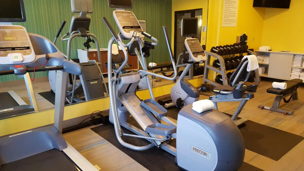 Holiday Inn Express Hotel Howe / Sturgis by IHG