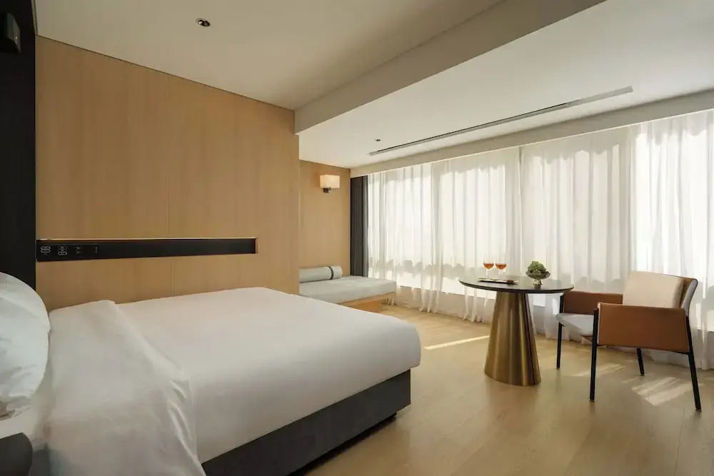 Chongqing Jiefangbei Jiayu Hotel