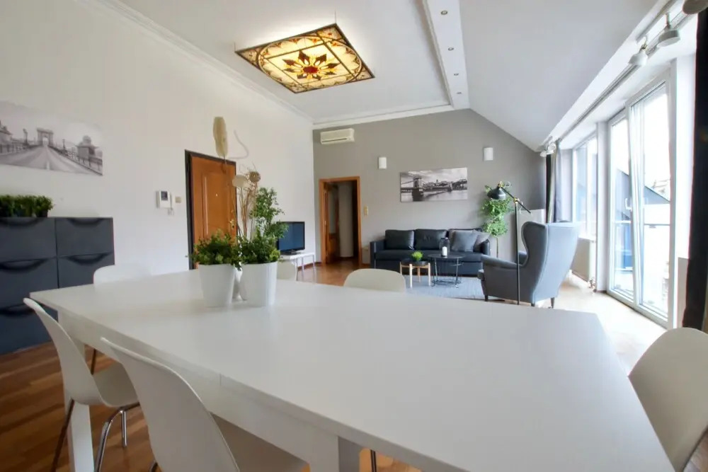 Hi5 Apartments - Luxury Suites