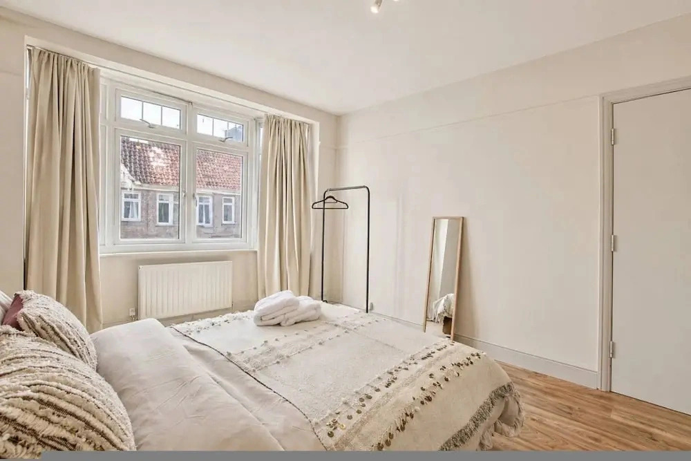 Wembley Garden Retreat 4BR Sleeps 7 Near Station