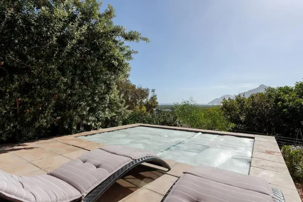 Luxurious Peaceful Mountain Retreat-Heated Pool