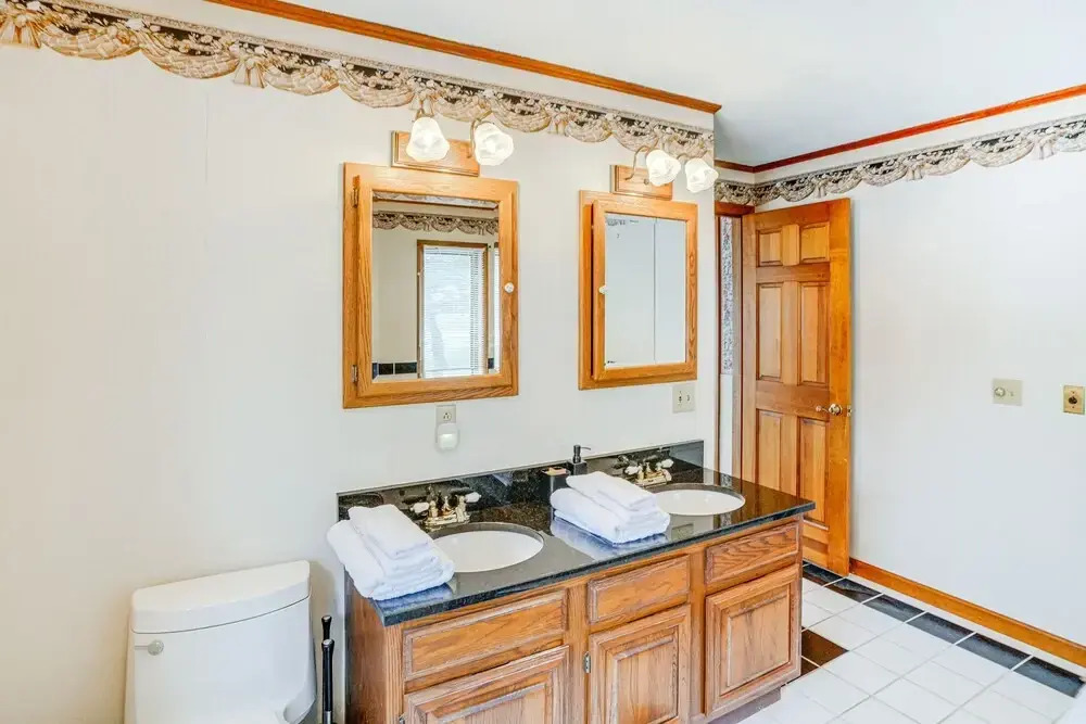 Bennington Home w/ Deck ~ 5 Mi to Bald Mountain!