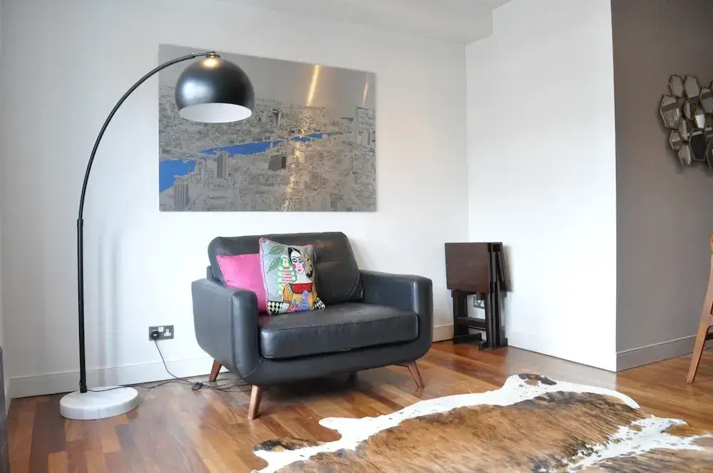 Fantastic Stylish 2 Bed Next to Borough Station