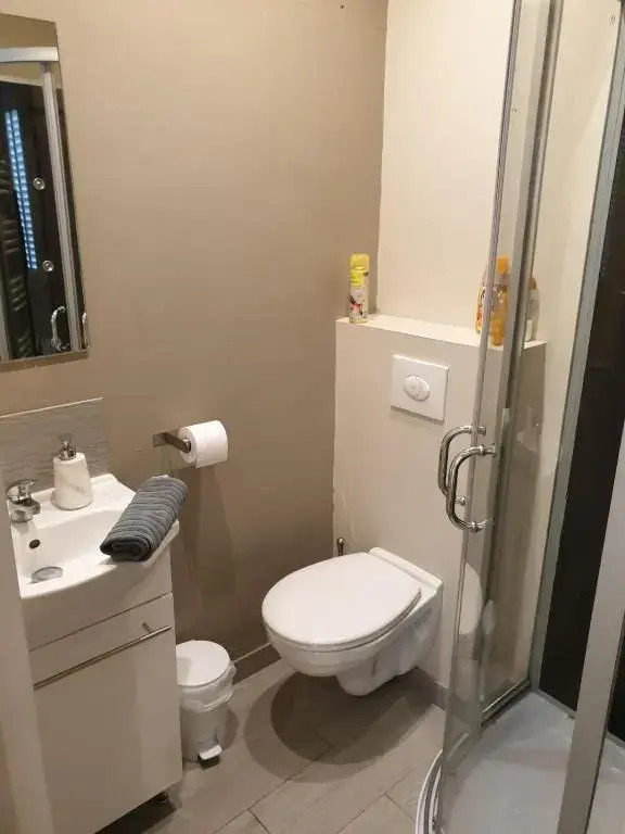 Cosy And Comfortable Studio For 2 In Avignon