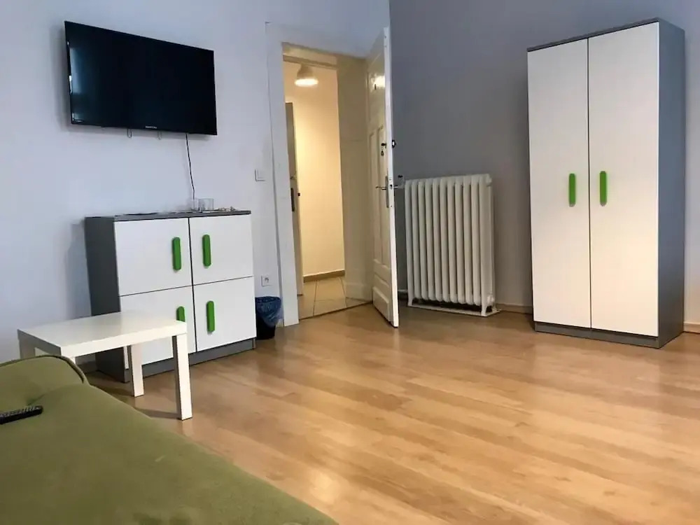 Green Hostel