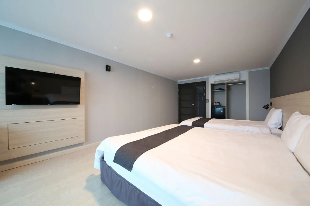 Gyeongpo Soo Hotel