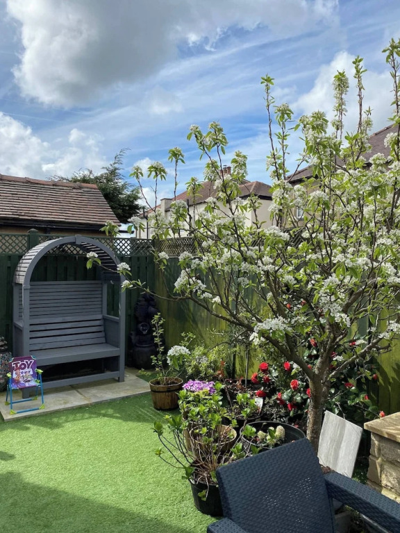 Private Flat in Wrose, Shipley, Bradford