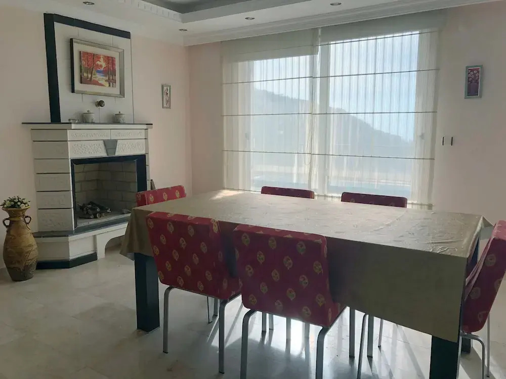 Fantastic 4 bedroom Lux Villa