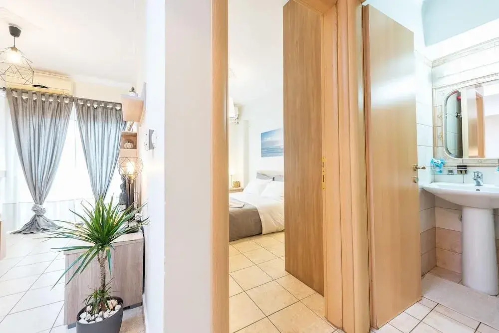Studio Apt Next To Gkazi, with Nice City View