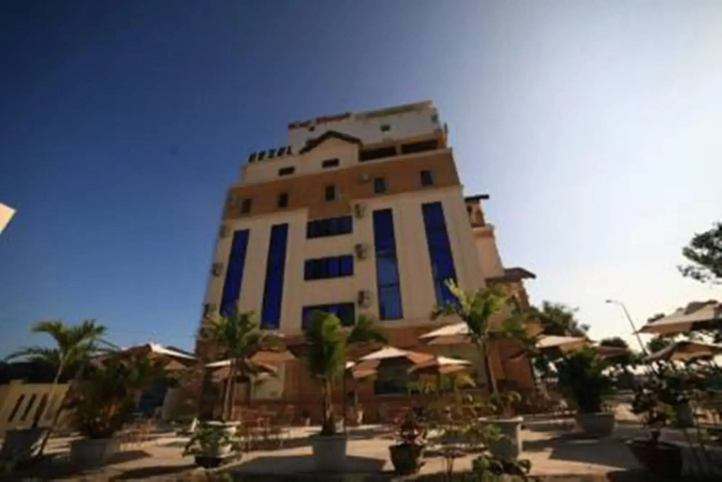 Bezel Hotel