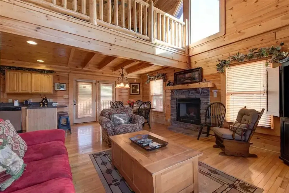 Serenity Peak 3 Bedroom Home with Hot Tub