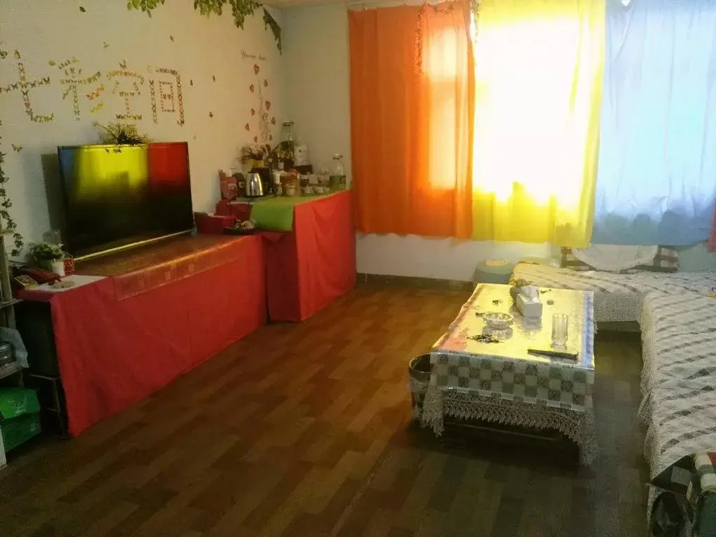 SevenColor Space Hostel