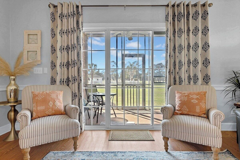 Magnolia North 4827-104