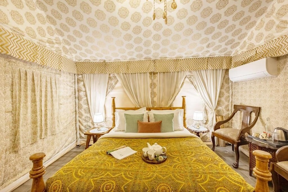 ELIVAAS Zephyr Luxury cottages