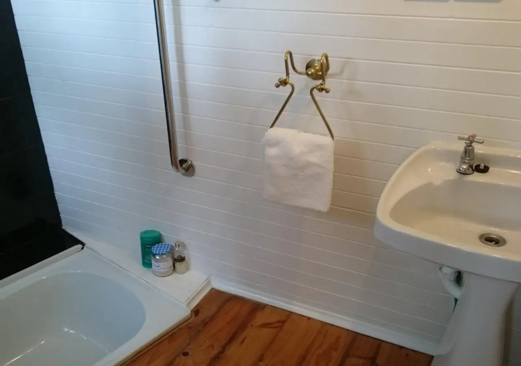 Devon Guest House