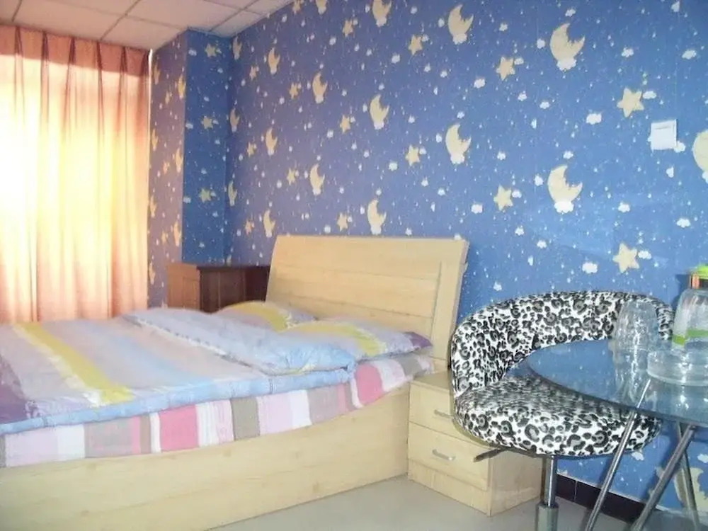 Shijiazhuang Love Nest Theme Apartment Hotel