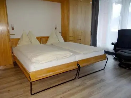 Apartment Parkweg 9-402 Appartement-Fewo 2-Bettwohnung by Interhome