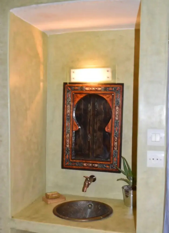 Riad Zanbaq