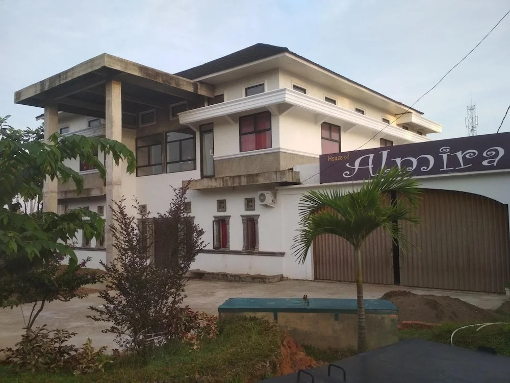 Almira Homestay