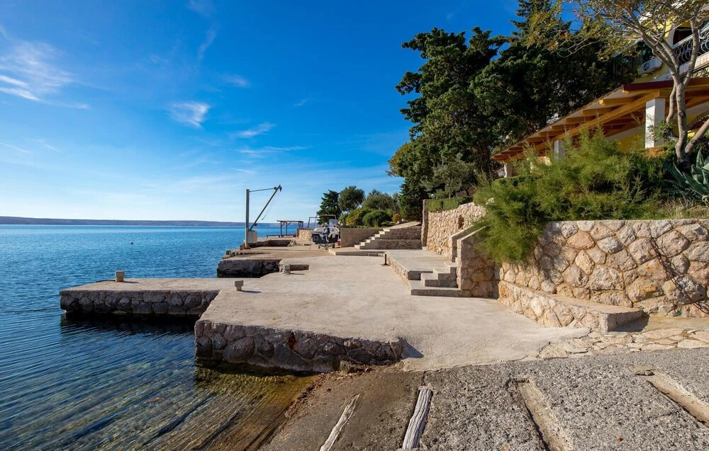 Beautiful Apartment in Baric Draga With 1 Bedrooms and Wifi